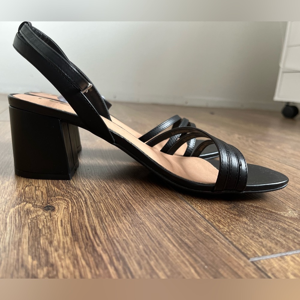 Le chateau heels